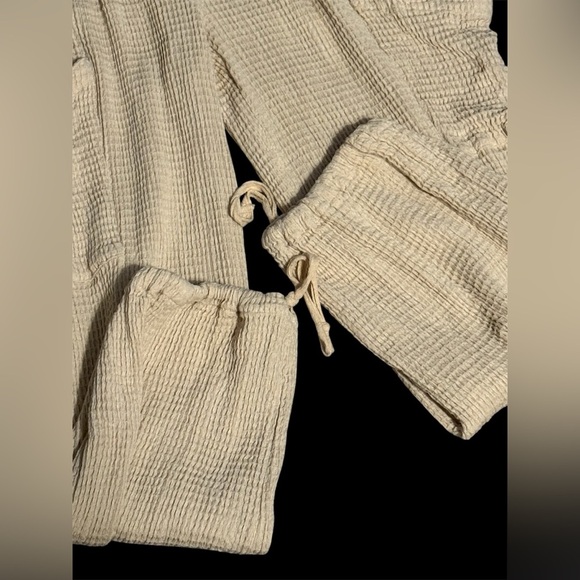 Free People FP Beach Textured Ivory Cream Jumpsuit Size medium - Picture 3 of 5